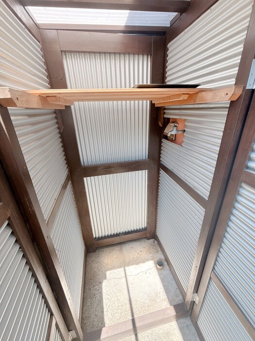 物件内観写真18　(洗濯機置場)