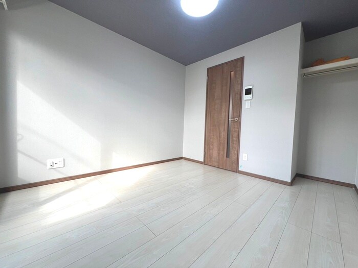 物件内観写真22　(居室)