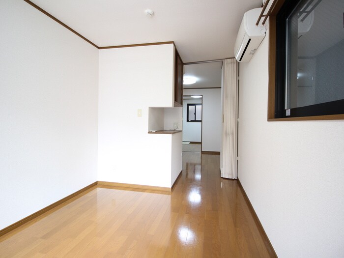 物件内観写真8　(居室)