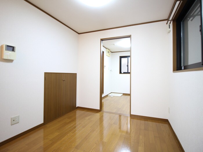 物件内観写真18　(居室)