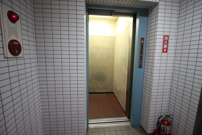 物件外観写真6　(建物設備)