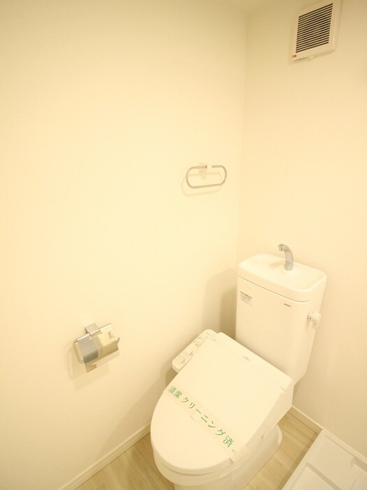 物件内観写真14　(トイレ)