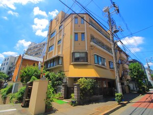 パインパ－ル中野外観写真