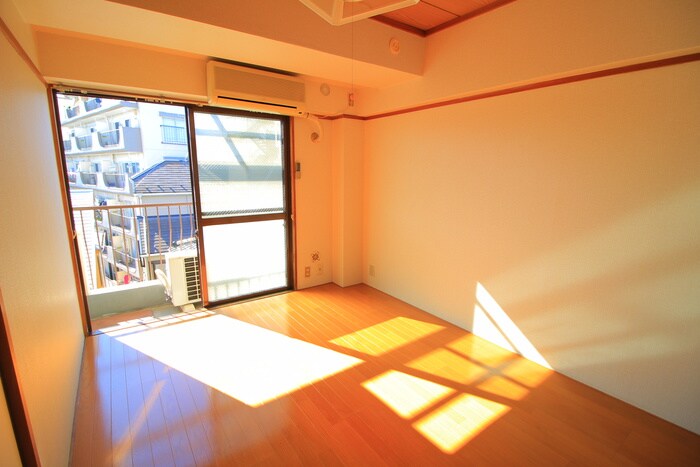 物件内観写真8　(居室)