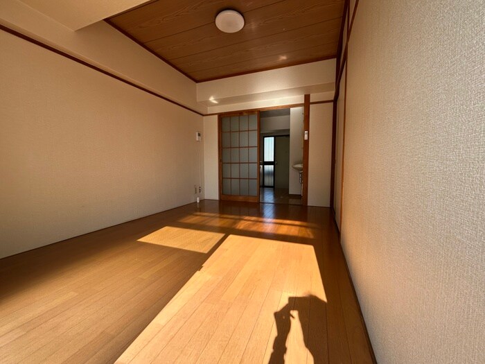 物件内観写真9　(居室)