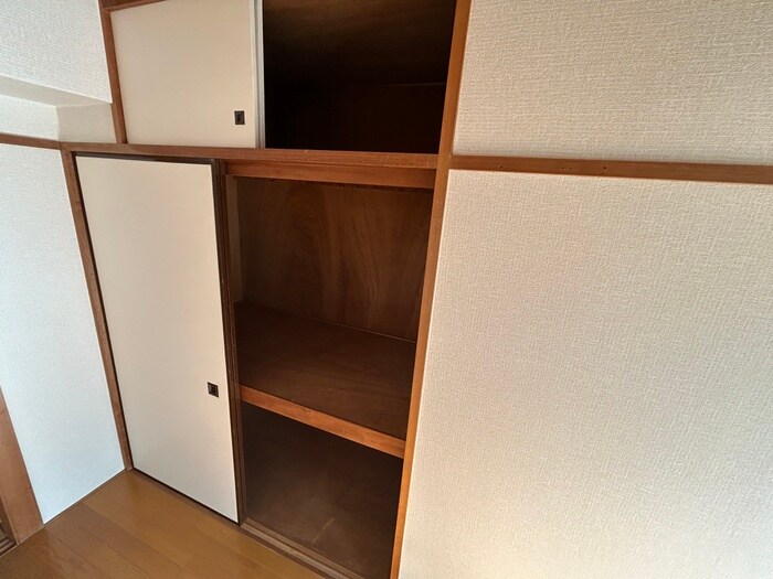 物件内観写真10　(収納)