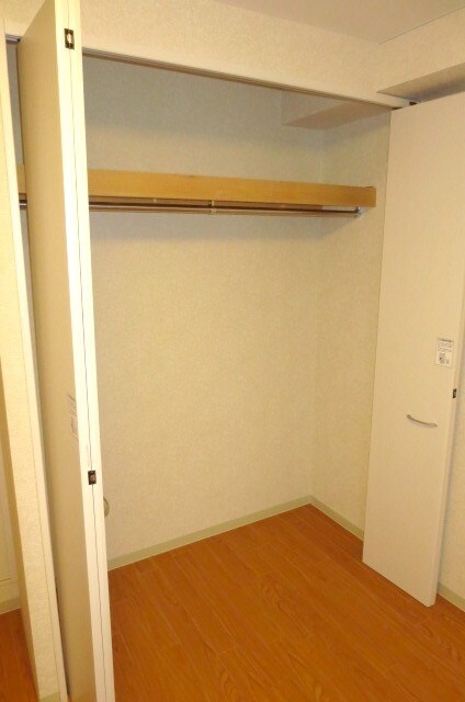 物件内観写真13　(収納)