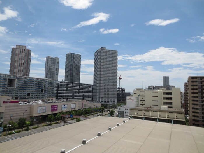 物件内観写真16　(室内からの展望)