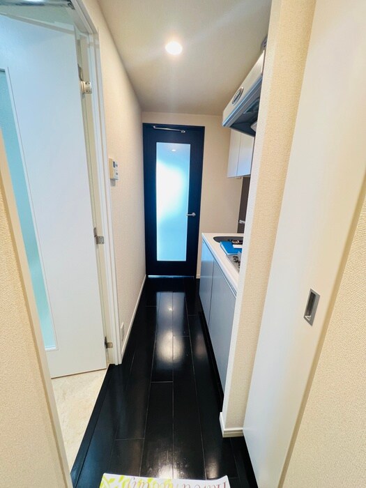 物件内観写真17　(廊下)