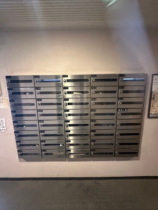 物件外観写真4　(建物設備)