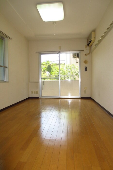 物件内観写真11　(居室)