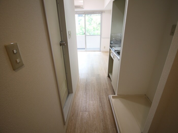 物件内観写真17　(廊下)