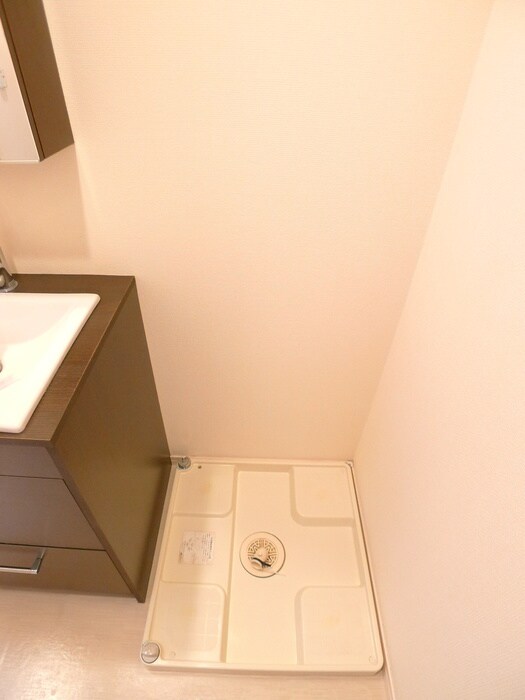 物件内観写真15　(洗濯機置場)