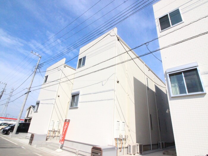 物件外観写真6　(駐輪場)