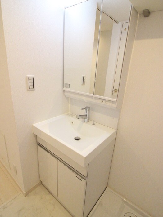 物件内観写真12　(洗面)