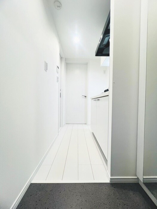 物件内観写真17　(廊下)