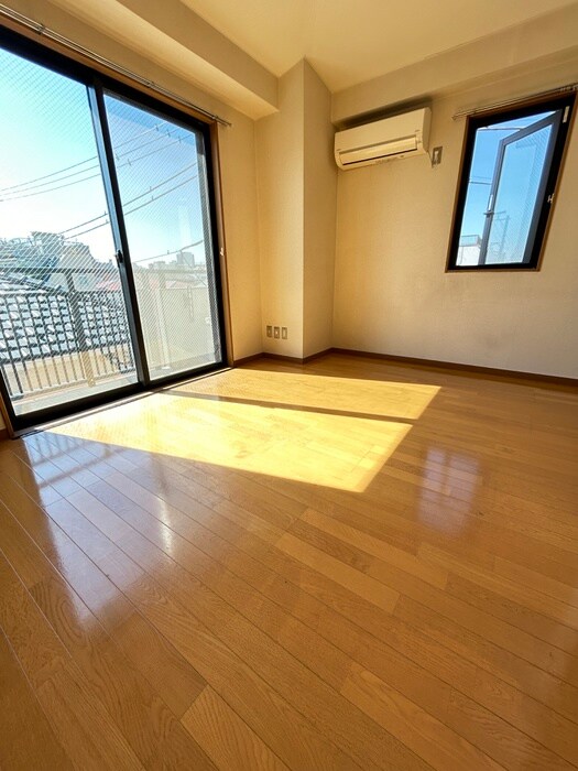 物件内観写真7　(居室)