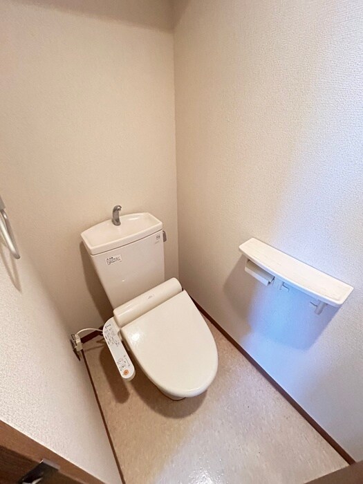 物件内観写真15　(トイレ)