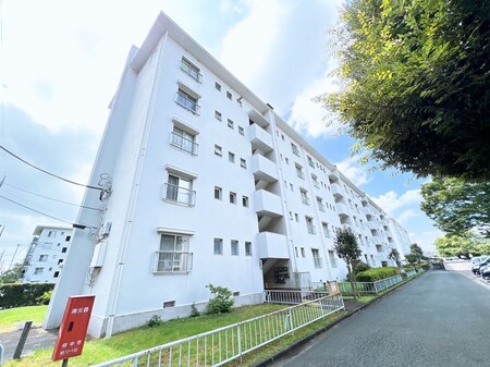 日鋼団地25号棟（405）外観写真