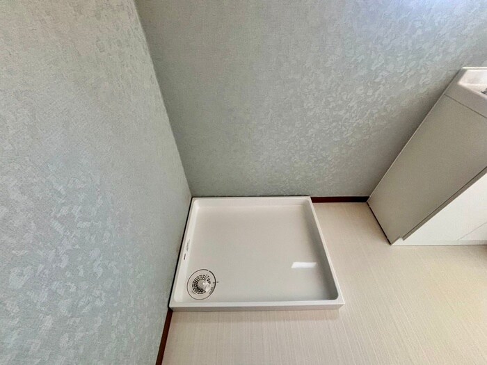 物件内観写真13　(洗濯機置場)