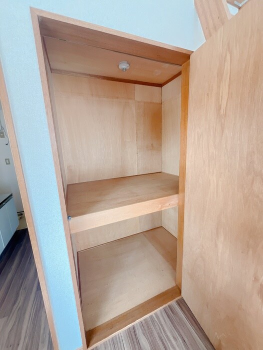 物件内観写真10　(収納)