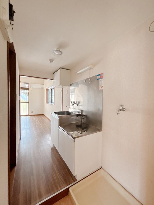 物件内観写真14　(廊下)