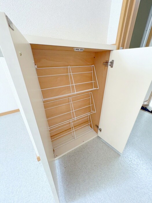 物件内観写真14　(靴箱)