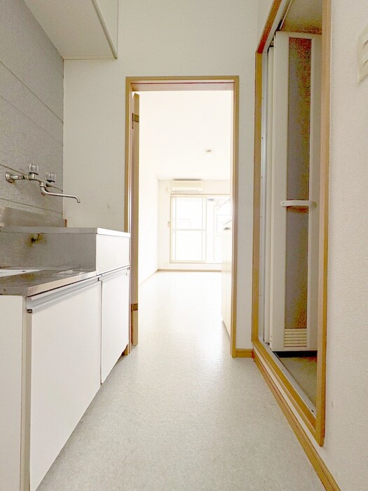 物件内観写真17　(廊下)