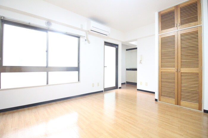 物件内観写真7　(居室)