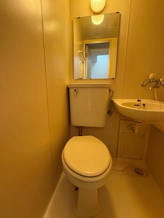 物件内観写真14　(トイレ)