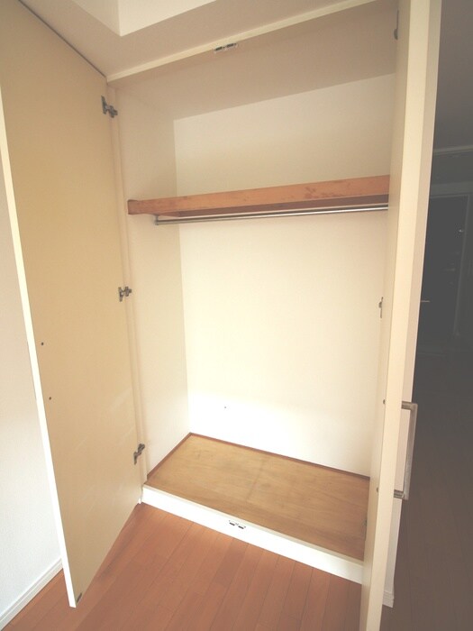 物件内観写真15　(収納)