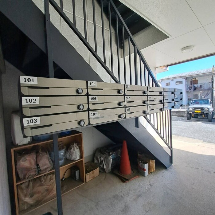 物件外観写真4　(建物設備)