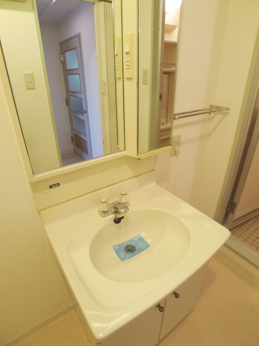 物件内観写真9　(洗面)