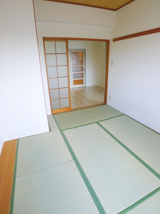 物件内観写真15　(居室)