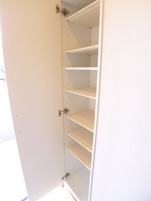 物件内観写真17　(靴箱)