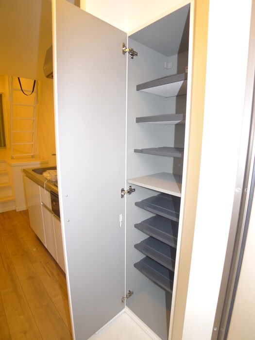 物件内観写真5　(靴箱)