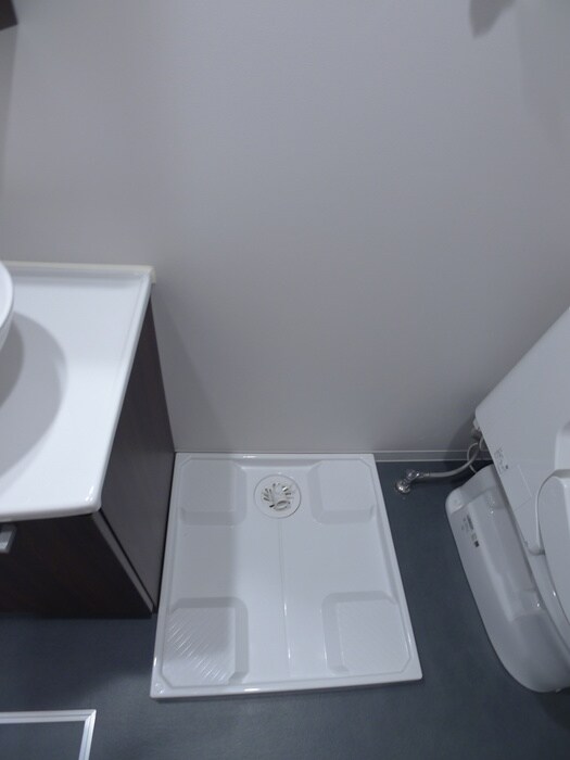 物件内観写真9　(洗濯機置場)