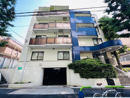 葵マンション外観写真