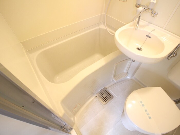 物件内観写真12　(バス／シャワールーム等)