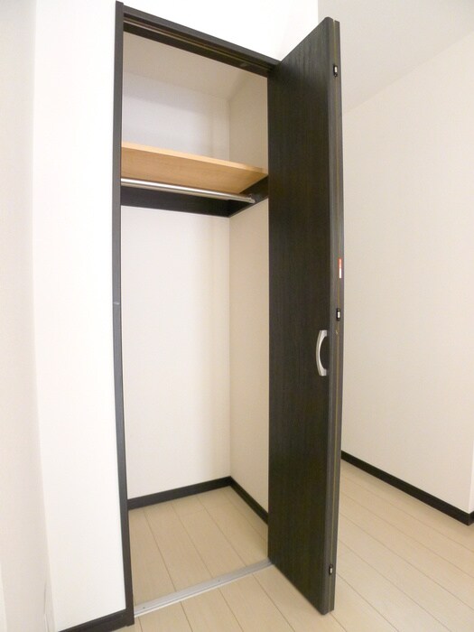 物件内観写真11　(収納)