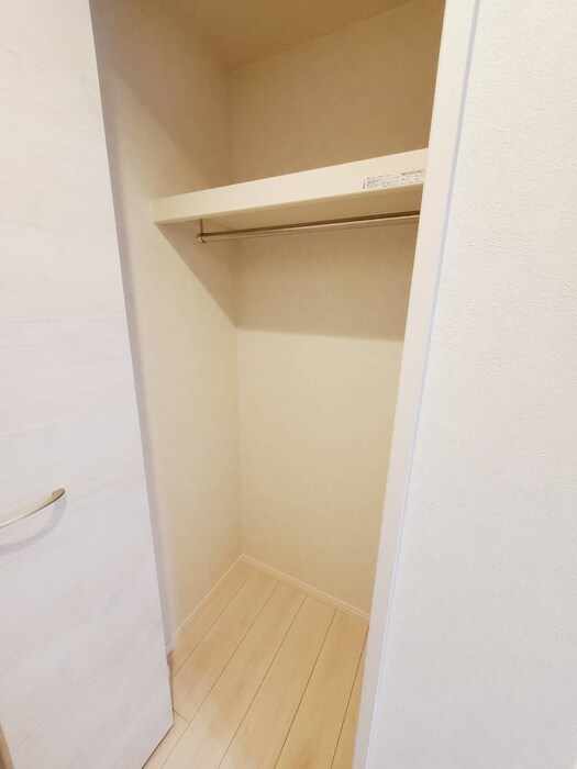 物件内観写真10　(収納)