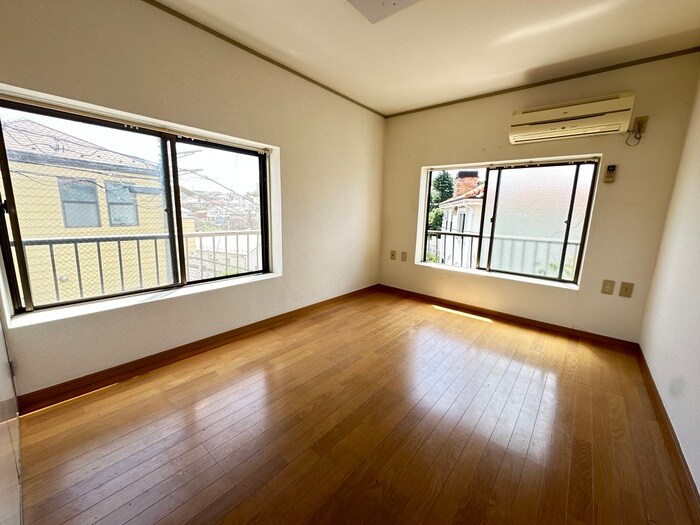 物件内観写真3　(居室)