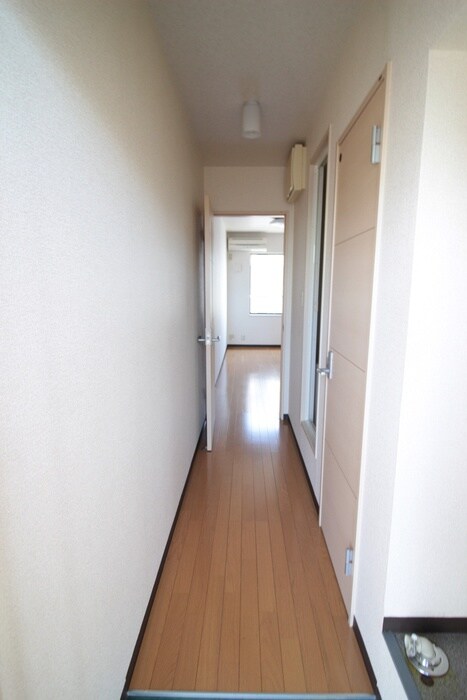 物件内観写真7　(廊下)