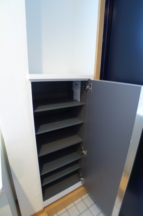 物件内観写真15　(靴箱)