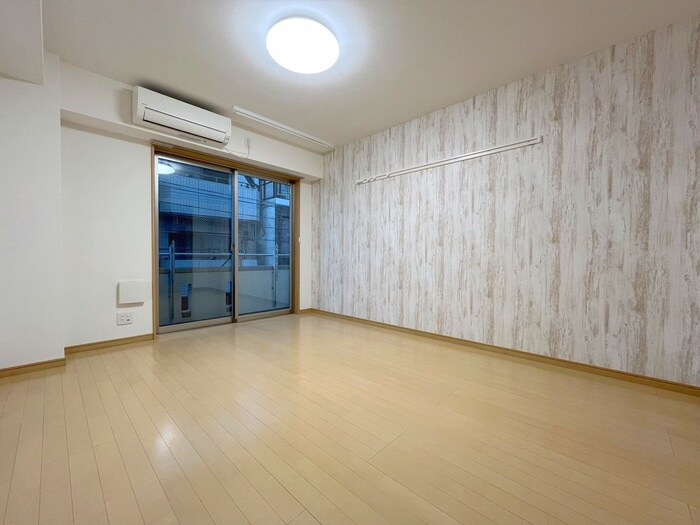 物件内観写真17　(室内からの展望)