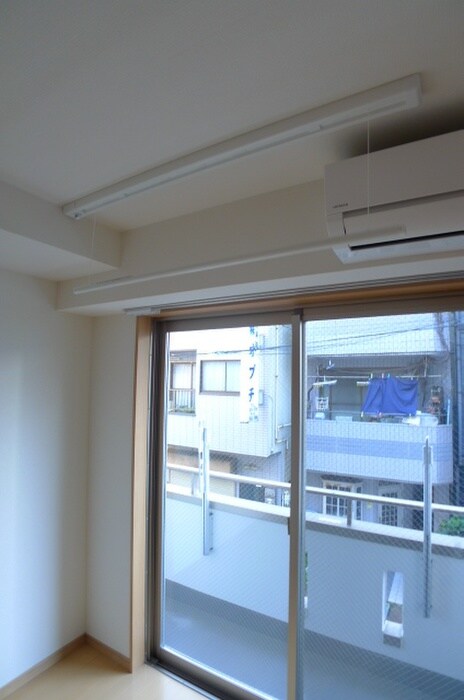 物件内観写真19　(室内からの展望)