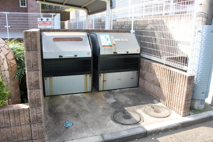 物件外観写真4　(建物設備)