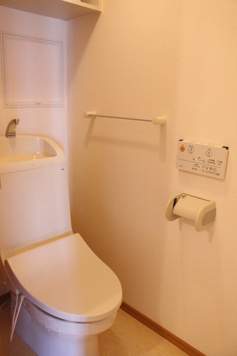 物件内観写真11　(トイレ)