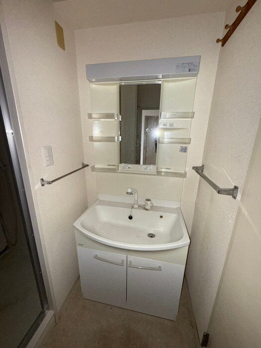 物件内観写真10　(洗面)