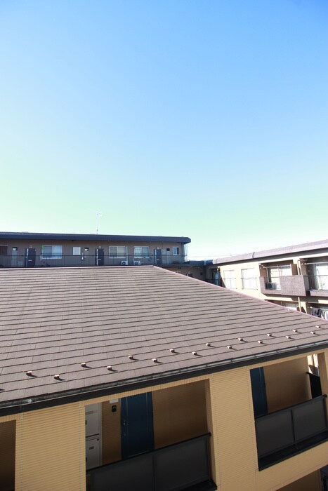 物件内観写真14　(室内からの展望)